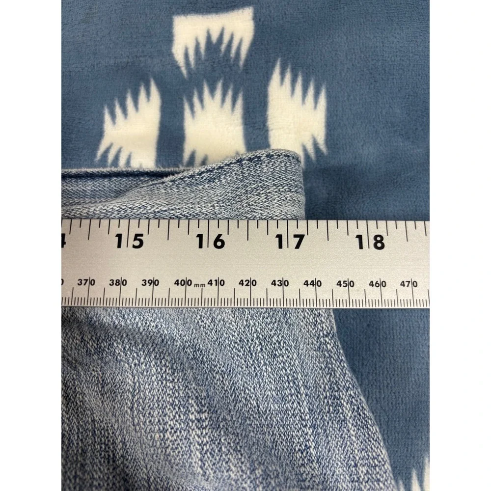 Southpole Mens Baggy Denim Shorts Light Wash Distressed Raw Hem Size 36 Y2K 90s